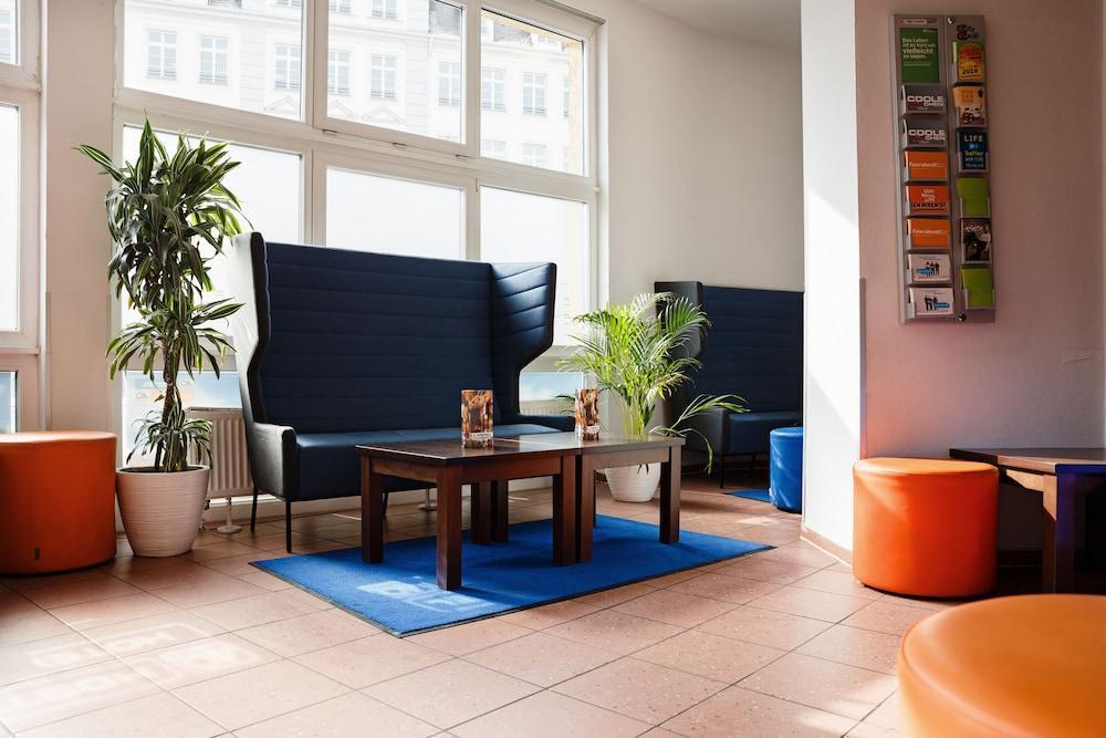A&o Hackerbrücke Hostel